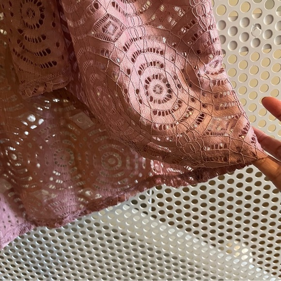 LuLaRoe Lace Cardigan/Coverup Size 4 but can fit larger sizes in Rose GUC - Picture 4 of 6